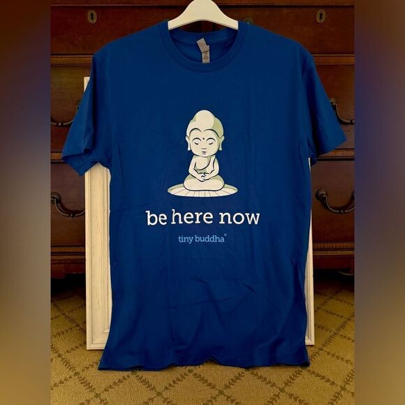 Next Level Tiny Buddha short sleeve T-shirt Be  Here Now design and text NWOT M - Picture 1 of 8